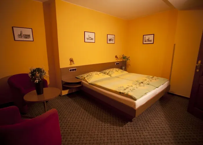 U Jiřího Hotel *